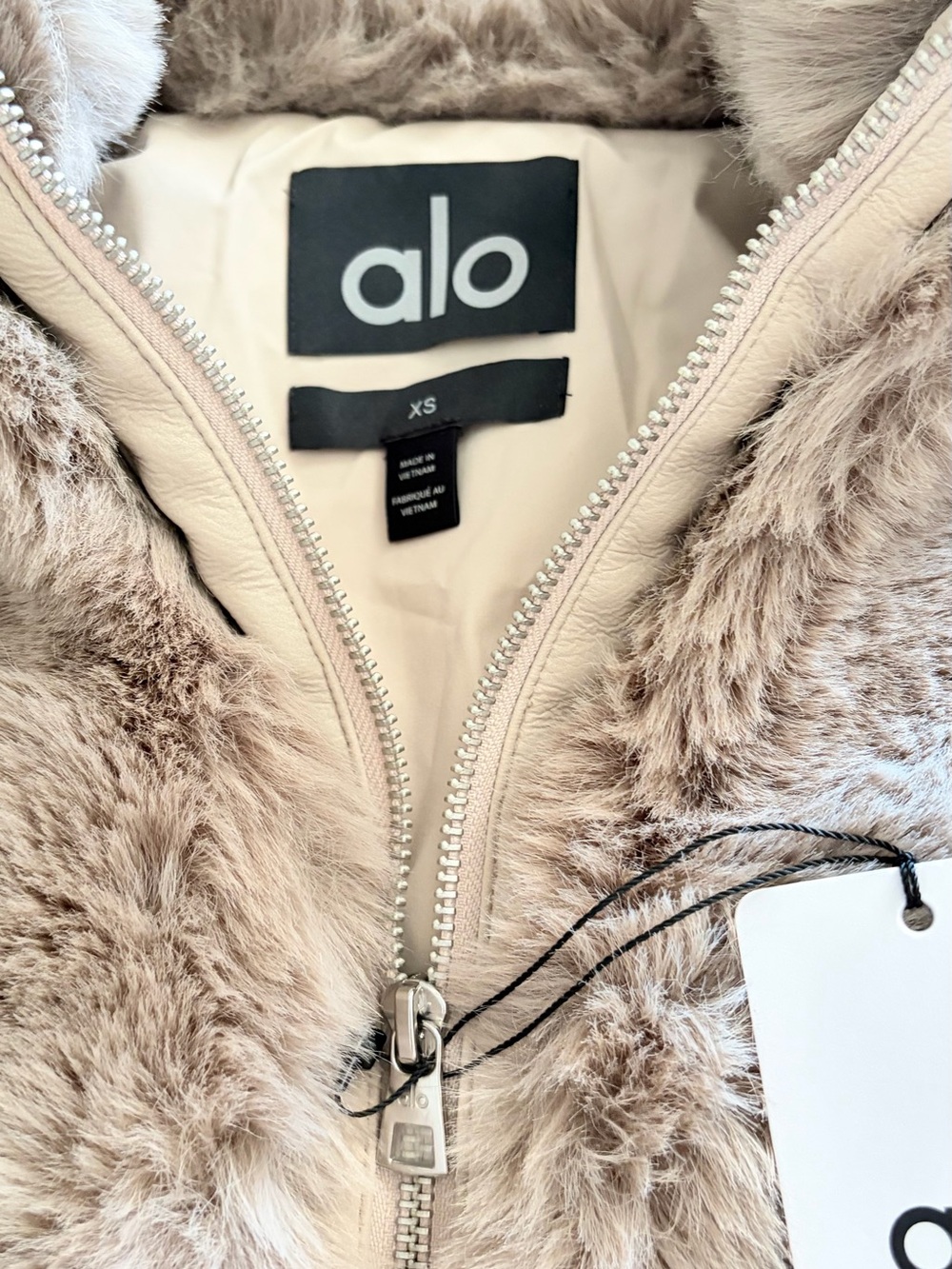 ALO Yoga Faux Fur Jacket - Picture 3 of 8